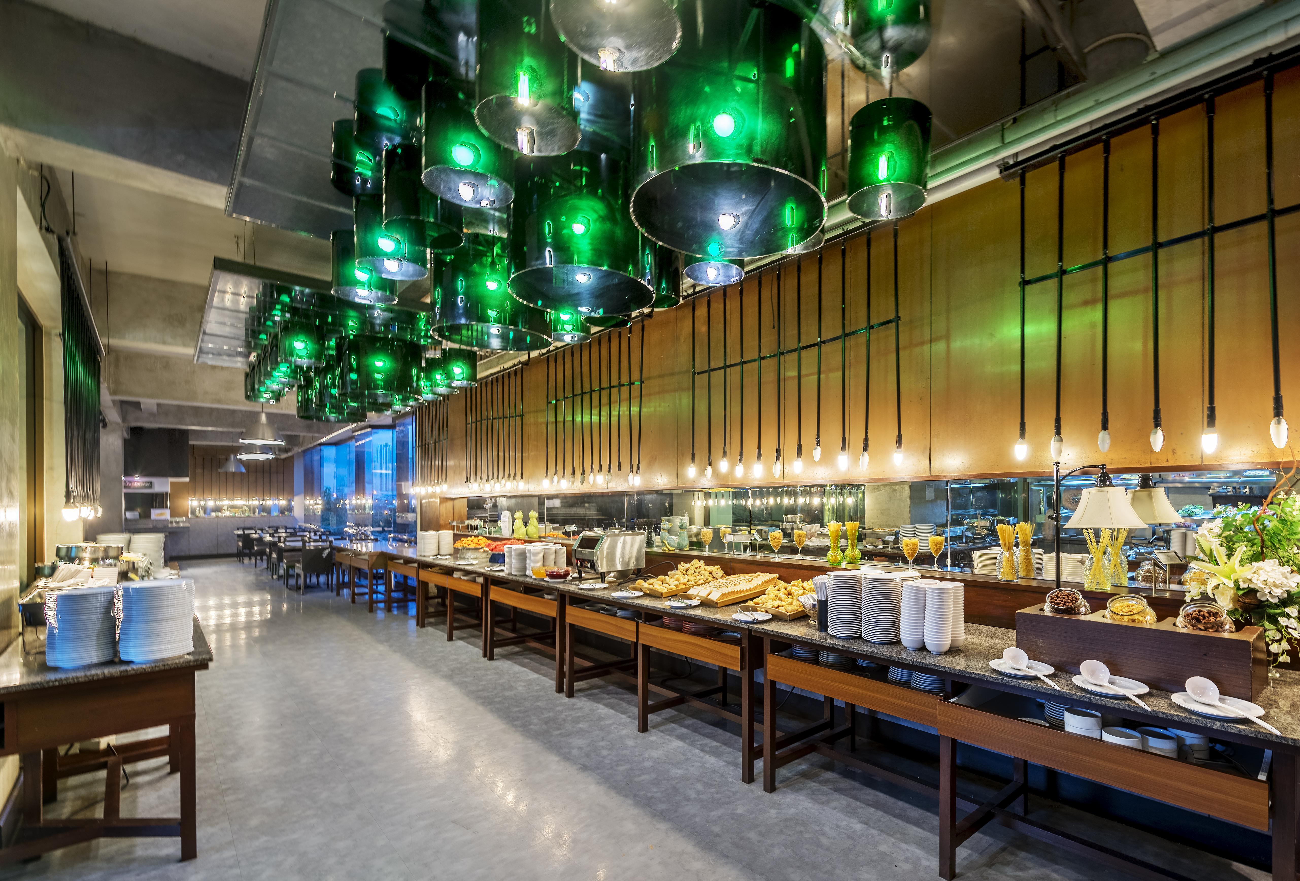 Graph Hotels Bangkok Esterno foto