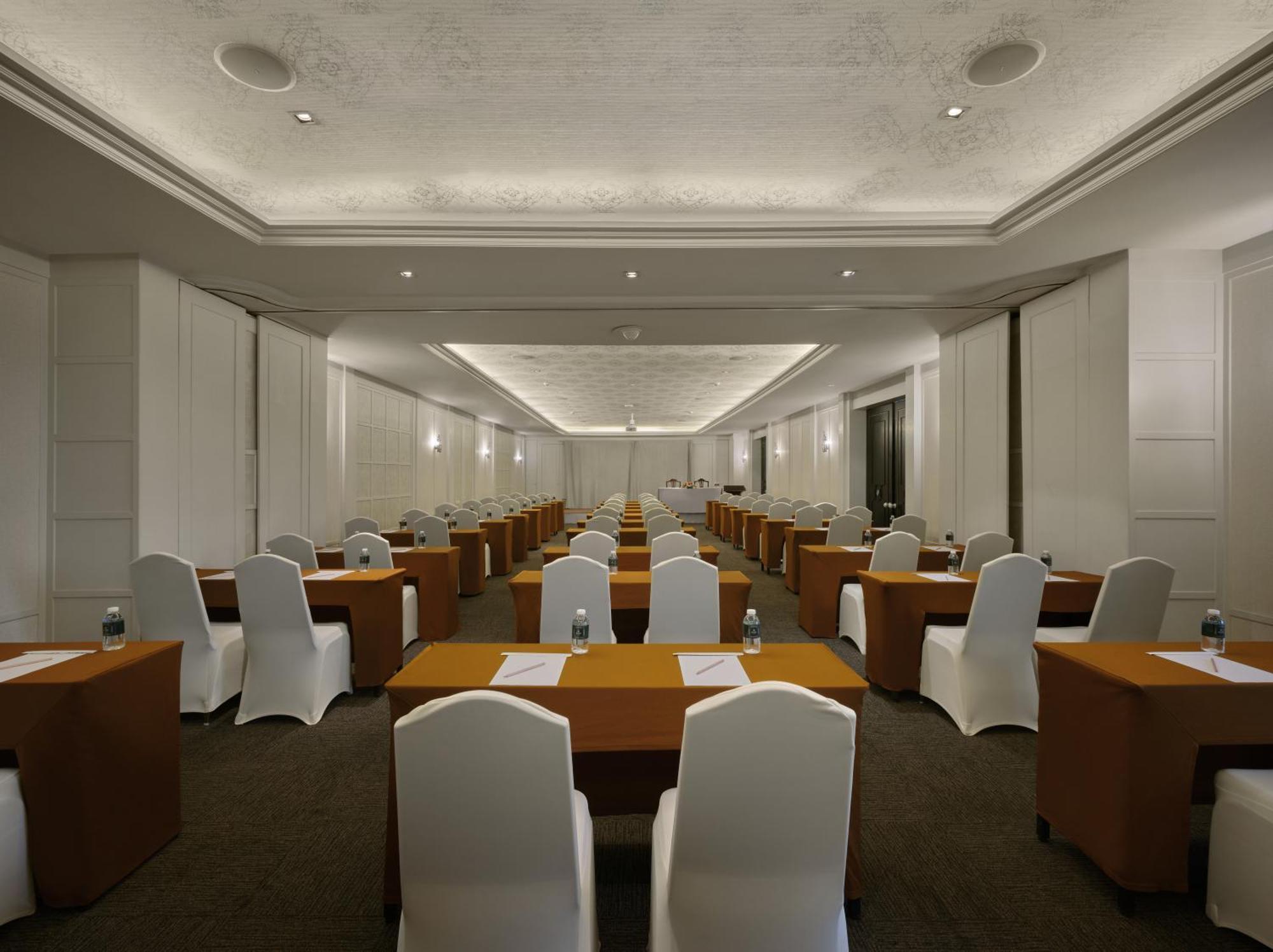 Graph Hotels Bangkok Esterno foto